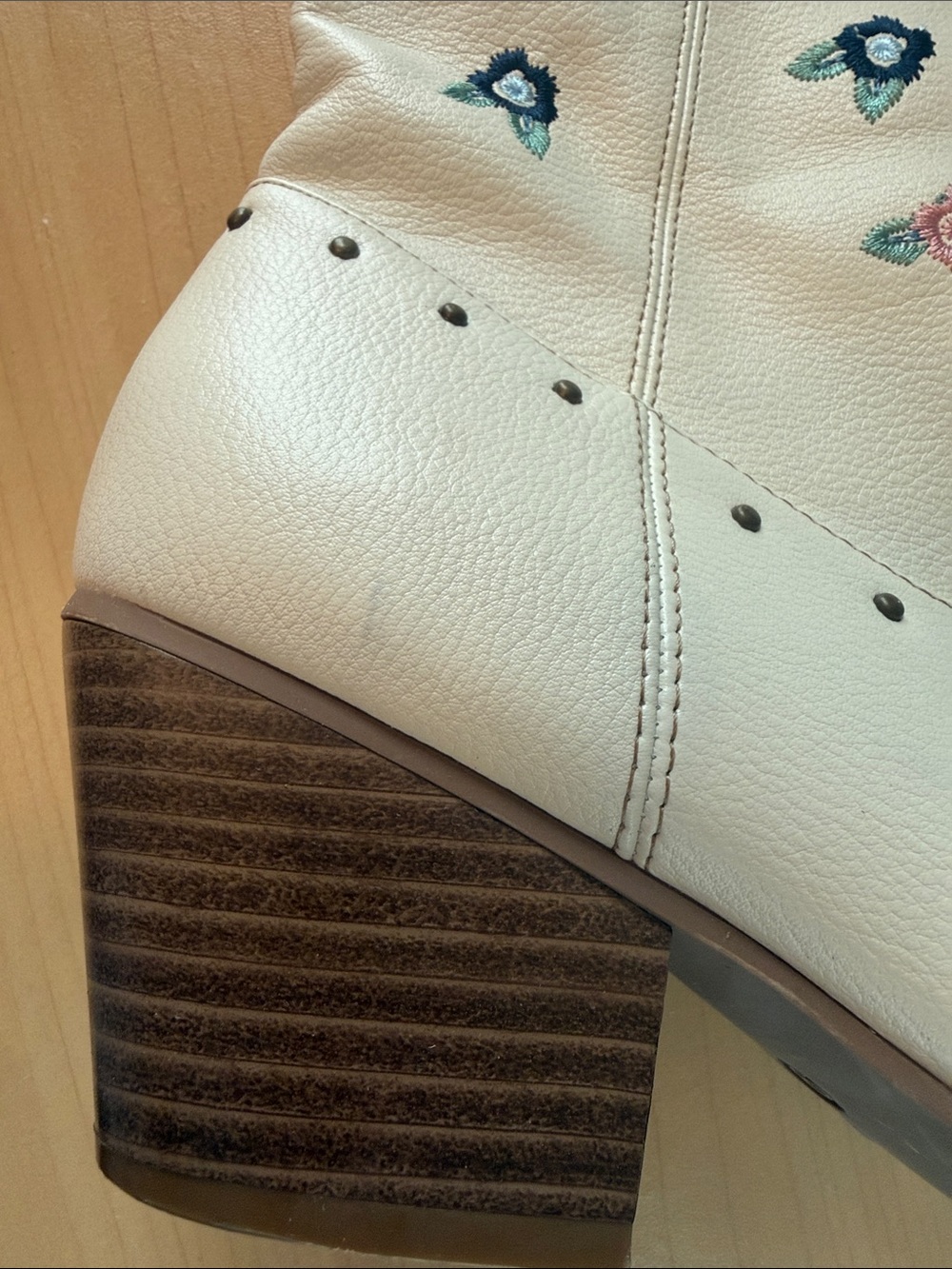 Floral Western Cowboy Boots 9 - Picture 8 of 10